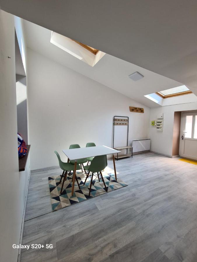Ferienwohnung Au Vieux Vesoul Exterior foto